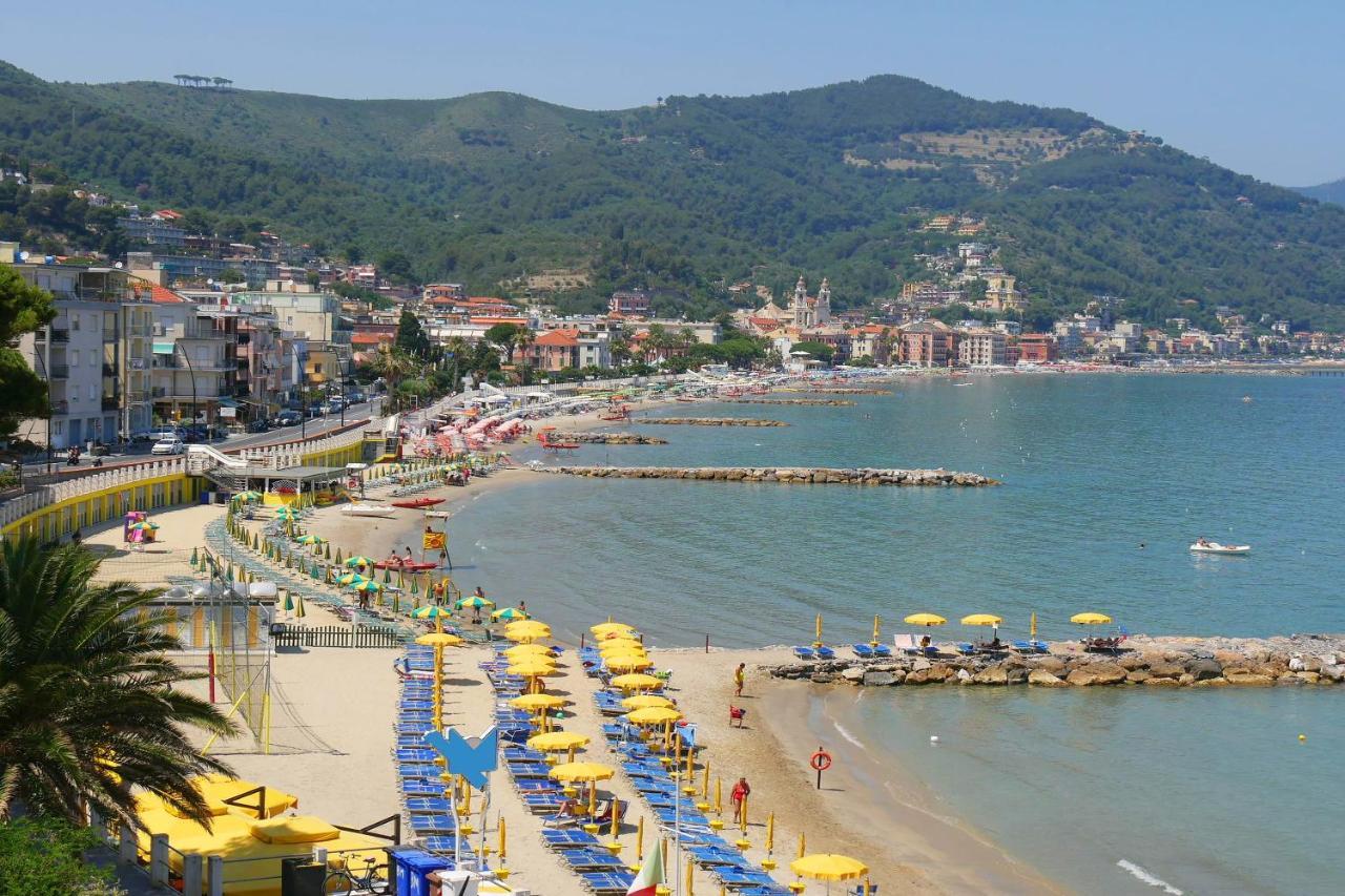 Beachy Vibes- 900M From The Beach - Happy Rentals Marina dʼMarina dʼAndora Exterior foto